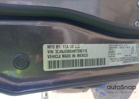 2021 Jeep Compass Latitude 4X4 из США, поврежденный, VIN 3C4NJDBBXMT595716